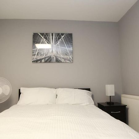 A A Guest Rooms Woolwich Londra Exterior foto