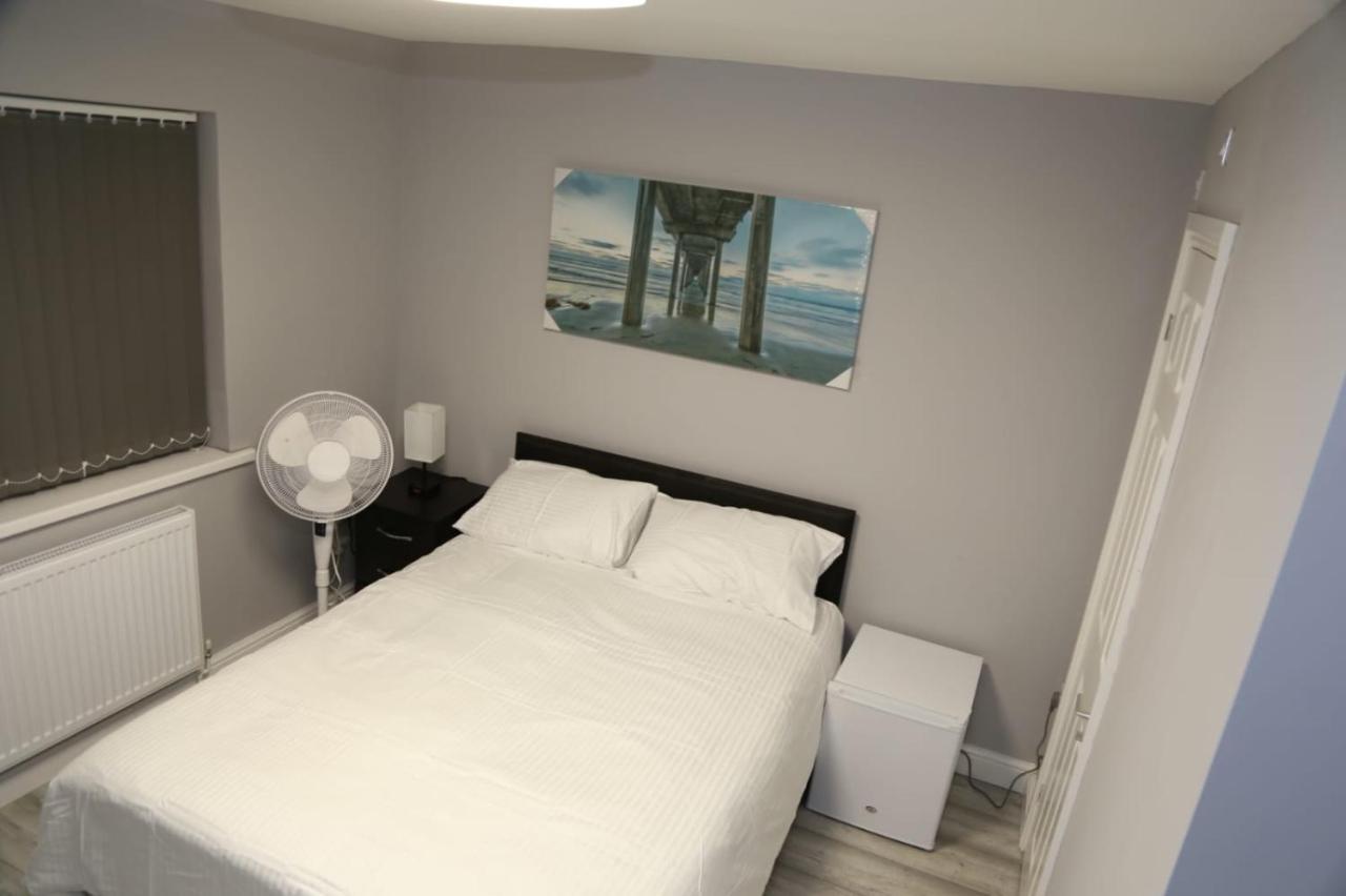 A A Guest Rooms Woolwich Londra Exterior foto