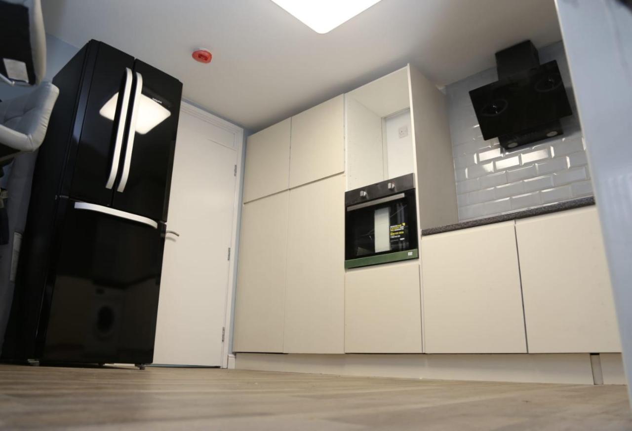A A Guest Rooms Woolwich Londra Exterior foto