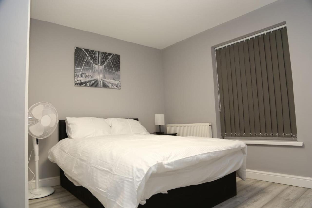 A A Guest Rooms Woolwich Londra Exterior foto