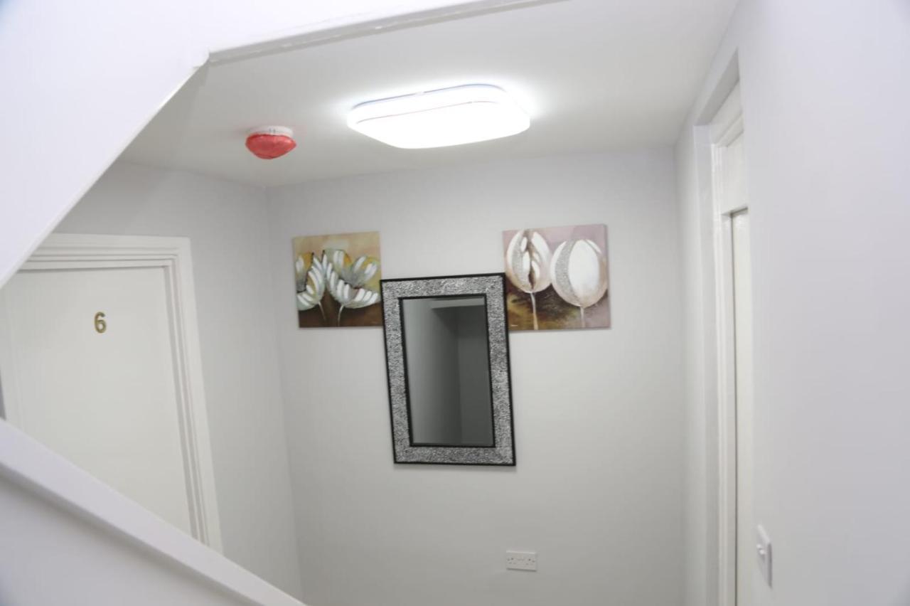 A A Guest Rooms Woolwich Londra Exterior foto